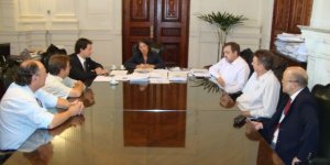Governo estuda argumentos da categoria