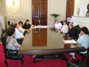 Piso Regional - Governo estuda argumentos da categoria