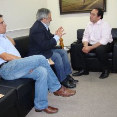 Sindpoa na Câmara Municipal - Salgado Filho e reunião-almoço com vereadores na pauta