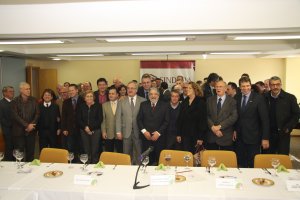 Categoria mais perto do Legislativo gaúcho - Deputados estaduais prestigiaram encontro no Sindpoa