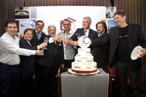 Sindpoa festejou 70 anos de atividades - Confraternização reuniu associados e autoridades no centro histórico