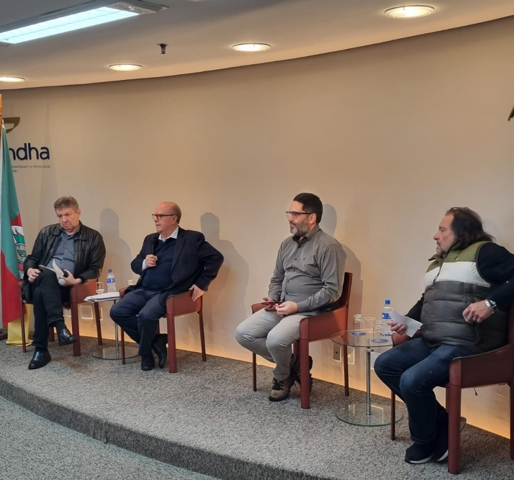 EVENTO REÚNE EMPRESÁRIOS E SECRETÁRIOS MUNICIPAIS DE PORTO ALEGRE