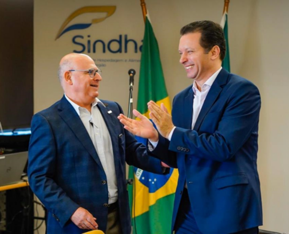 Empresários da gastronomia se reúnem com prefeito da capital para tratar da reabertura do setor