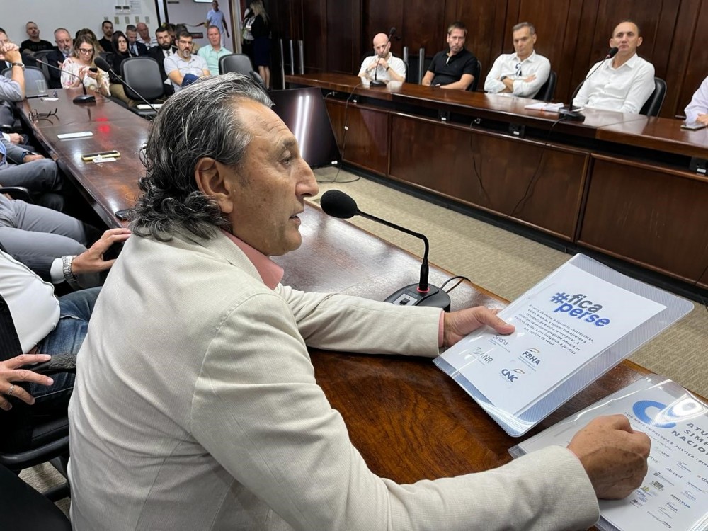 PRESIDENTE DO SINDHA PARTICIPA DE FRENTE PARLAMENTAR NA ASSEMBLEIA LEGISLATIVA