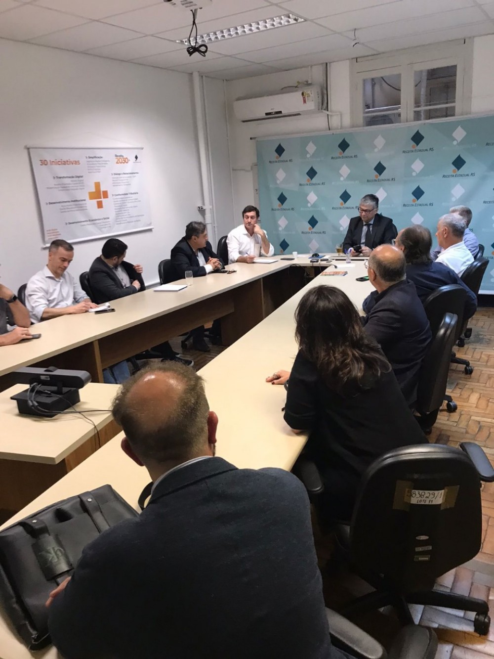 SINDHA E SEFAZ DISCUTEM NOTA INTEGRADA PARA OS CANTINEIROS