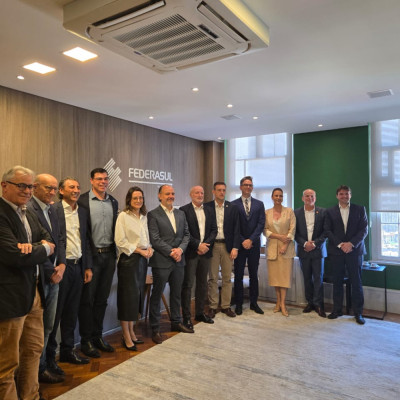 Presidente do SINDHA apresenta ações do setor no Tá na Mesa da Federasul