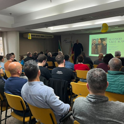 Jorge Aita compartilha experi&ecirc;ncias sobre sucess&atilde;o, inova&ccedil;&atilde;o e longevidade empresarial em palestra promovida pelo Sindha
