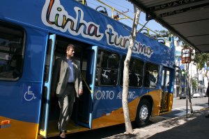 Linha turismo aceita cartões de crédito