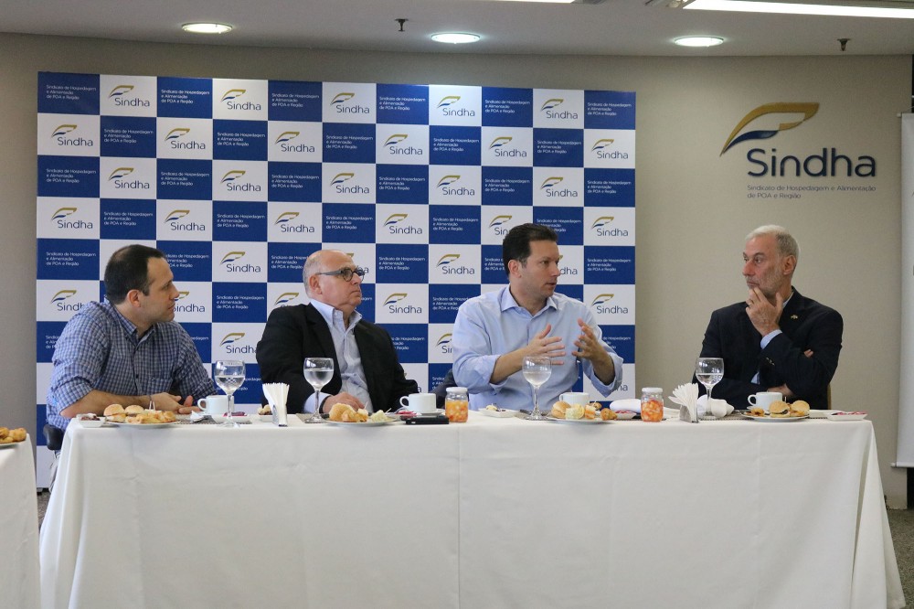 Diretoria do Sindha recebe Marchezan para tratar do IPTU de Porto Alegre