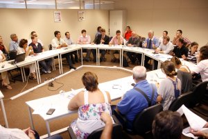 Prefeito coordenou reunião com o Grupo de Trabalho Cidade Baixa - Foto: Ivo Gonçalves/PMPA Prefeito coordenou reunião com o Grupo de Trabalho Cidade Baixa - Foto: Ivo Gonçalves/PMPA