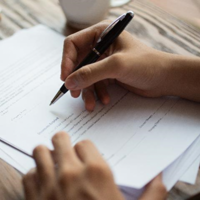 Novo decreto da prefeitura mantém fechamento de bares e restaurantes