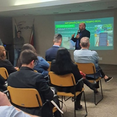 A Secretária Municipal de Mobilidade Urbana apresentou as ampliações no Transporte Coletivo promovidas pelo programa Mais Transporte aos associados do Sindha