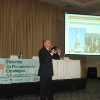 Daniel Antoniolli, presidente do SINDPOA, no 2º Encontro de Planejamento Estratégico - Centro, um cenário para 10 anos.