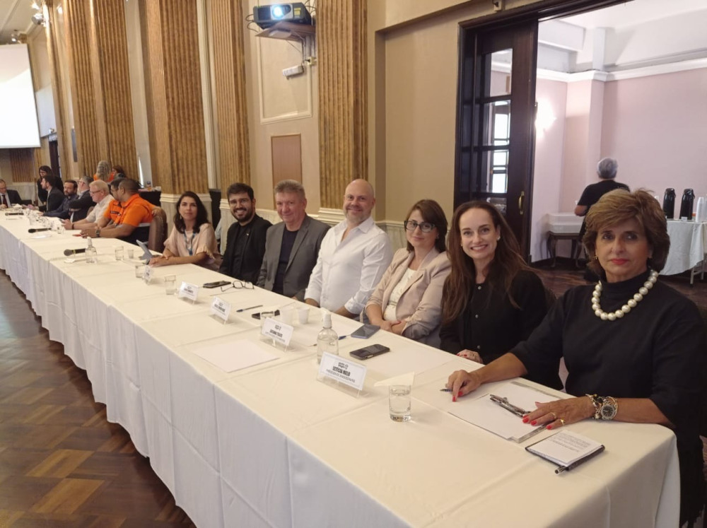 Reunião do Prefeito Melo com os Deputados membros da CEDESNAT