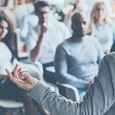Palestra inédita sobre Feedback abre programação do curso de extensão LAB