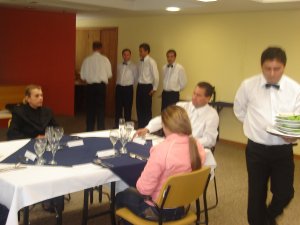 Em 2009, primeiro ano do curso, o treinamento era realizado em sala de aula Em 2009, primeiro ano do curso, o treinamento era realizado em sala de aula