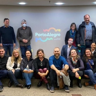 Grupo de profissionais apresenta plano de marketing e a nova marca de POA